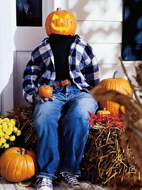 Porch decorated with autumn gourds