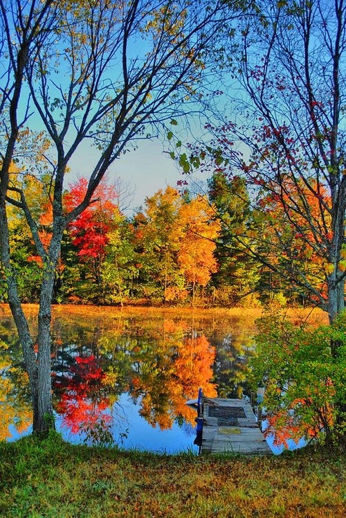 Autumn Lake, Adirondacks, New York Autumn Lake, Adirondacks, New York