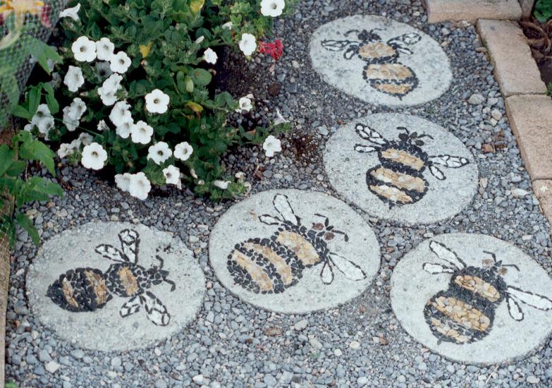 Garden decorated with stones