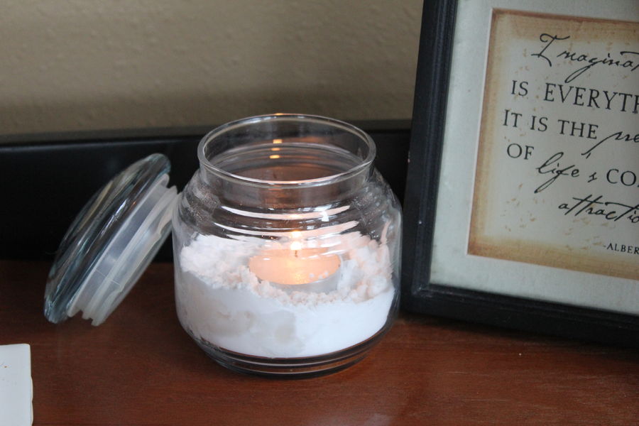 Easy two-ingredient DIY air freshener