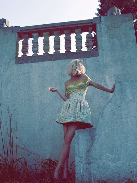 Kate Hudson Bazaar couture portrait 2012