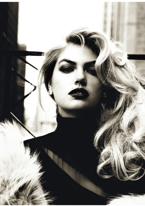 Kate Upton urban erotic Meisel photograph