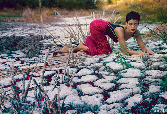 rihanna-vogue-2012-r04 Rihanna Vogue US 2012 editorial portrait