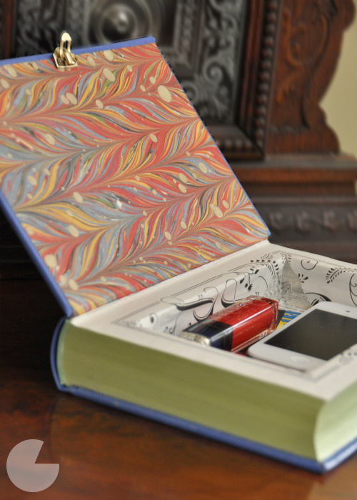 book-clutch diy