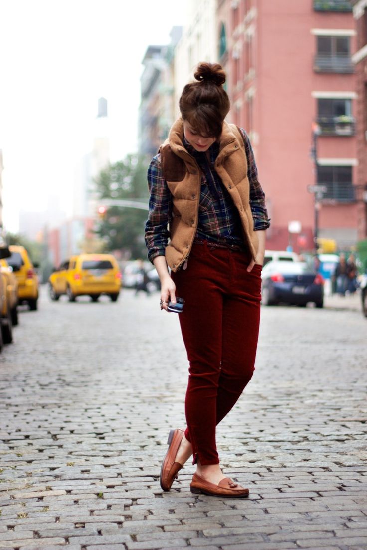 Textured warm vest for autumn outfits