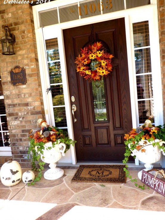 Front porch fall decoration arrangement
