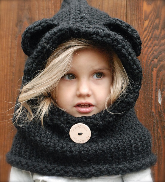 Knitted hooded cowl with ears