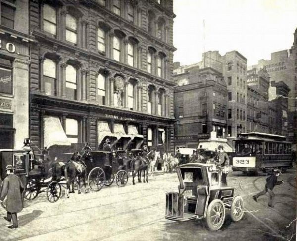 Black and white photo of New York streets