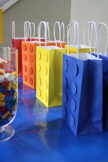 Another LEGO birthday decoration idea