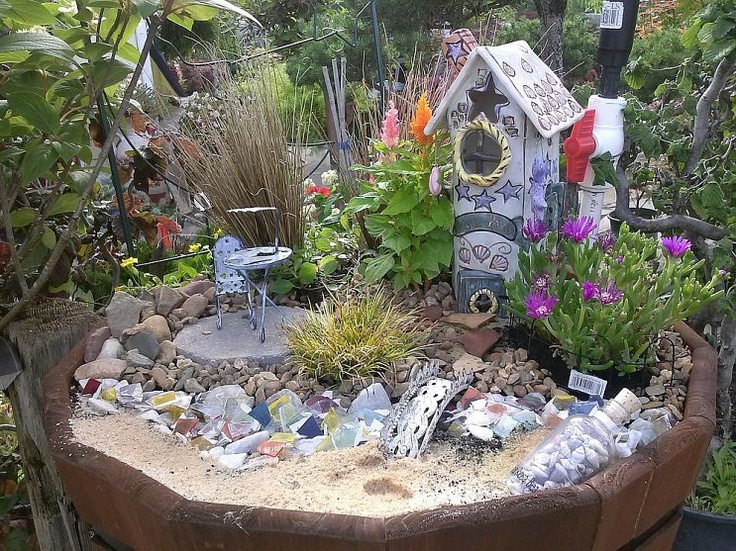Miniature garden hardscape details