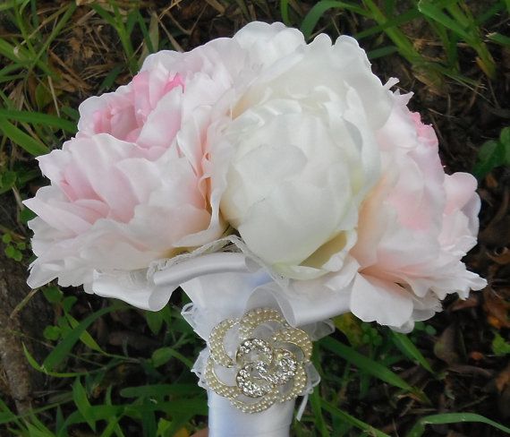 Blush pink wedding bouquet